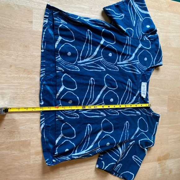 PO-EM Blue Linen Floral Crop Top - Picture 5 of 7